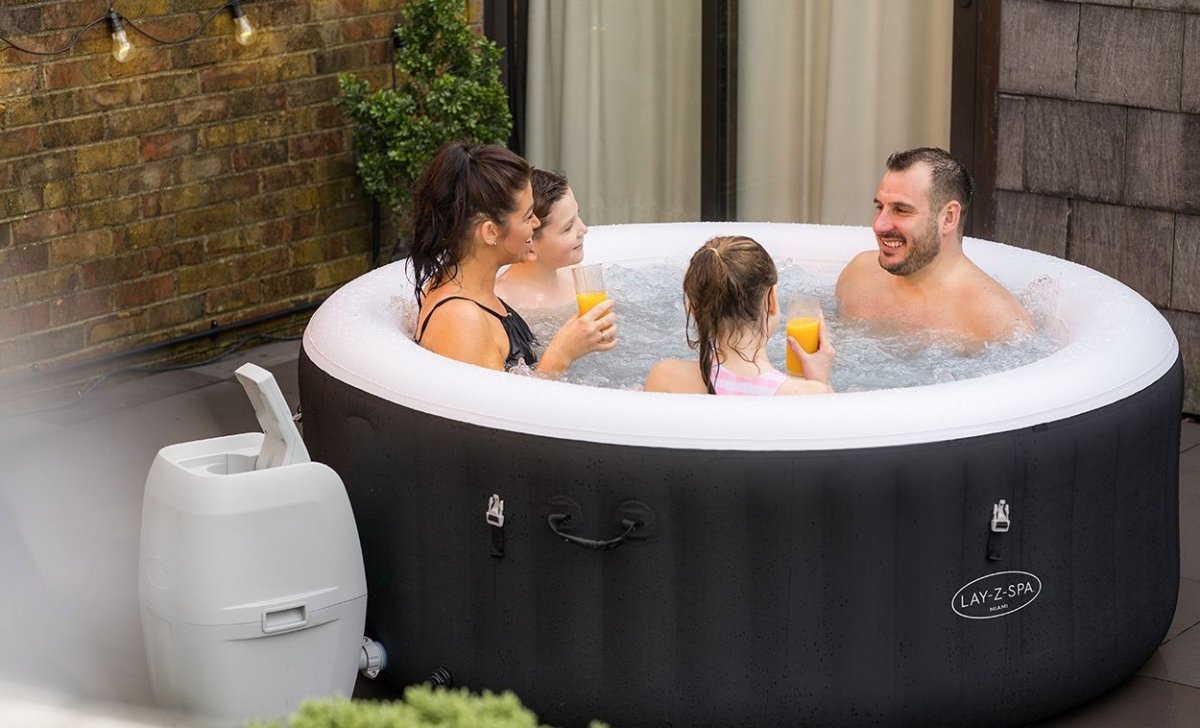 Lay - Z - Spa 71in x 26in Miami AirJet Inflatable Hot Tub Spa – BW60001