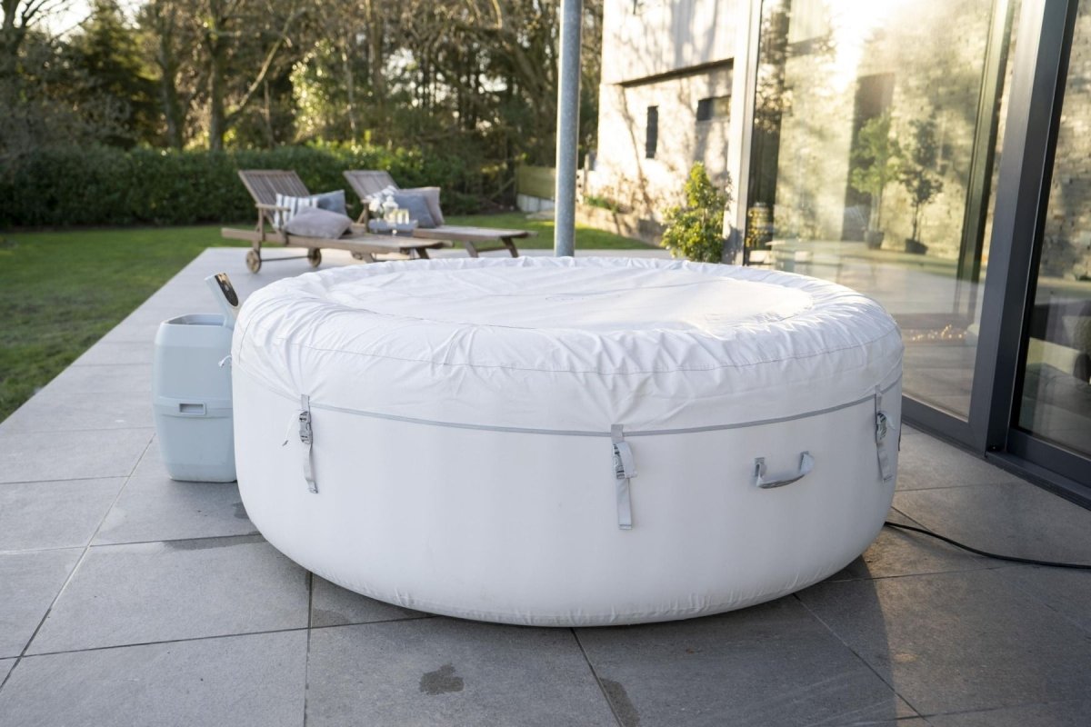 Lay - Z - Spa 77in x 26in Paris AirJet Inflatable Hot Tub Spa – BW60013